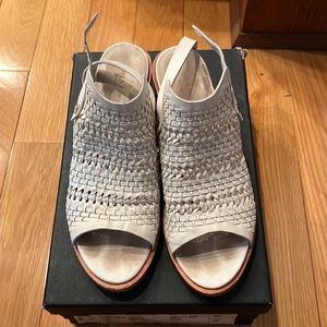 Rag & Bone Wyatt Mid Heel in Ivory Woven